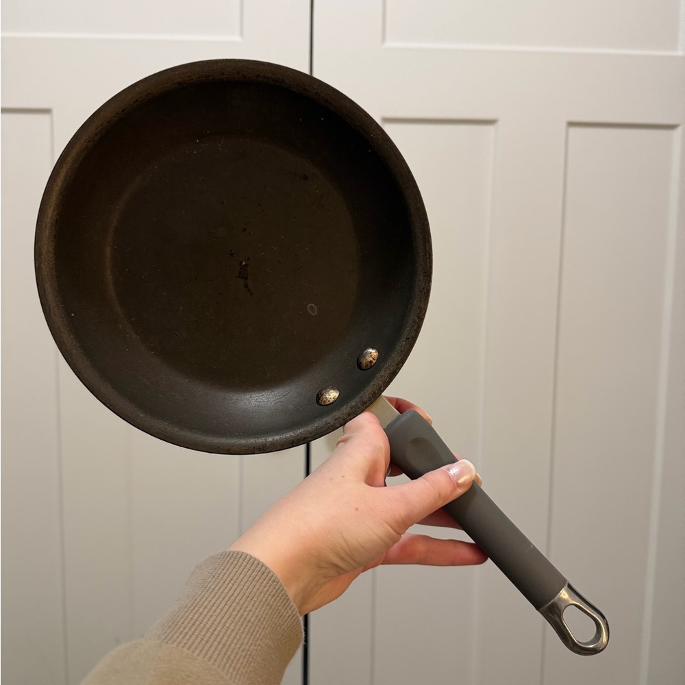 The Pampered Chef 8” Nonstick Frying Pan